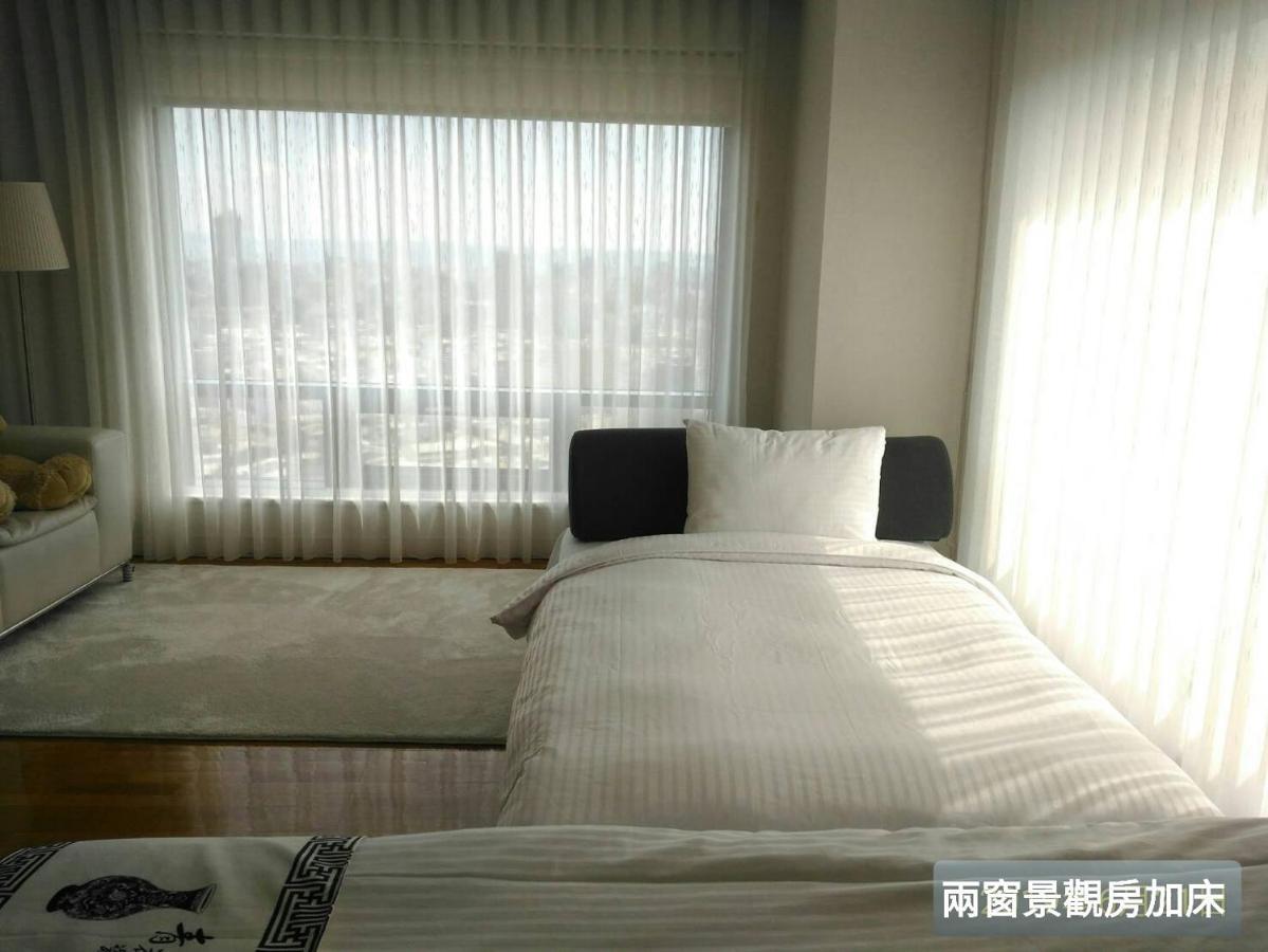 Corner Inn Taichung Exterior foto