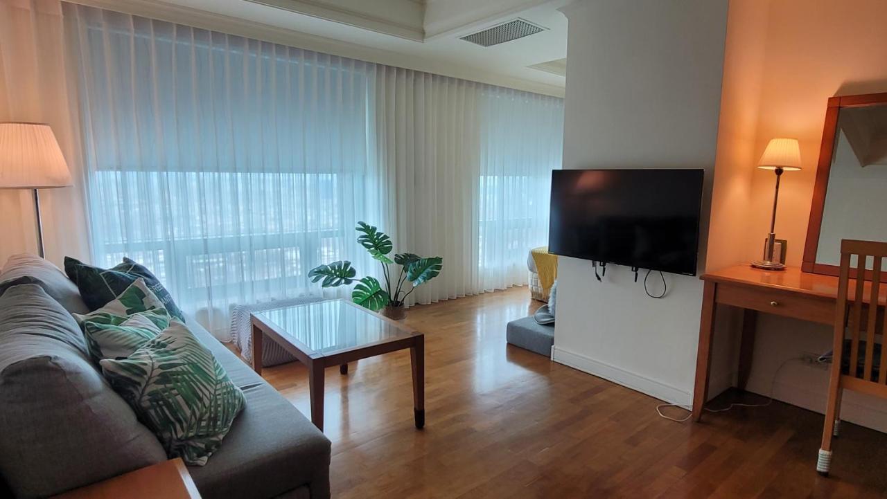 Corner Inn Taichung Exterior foto